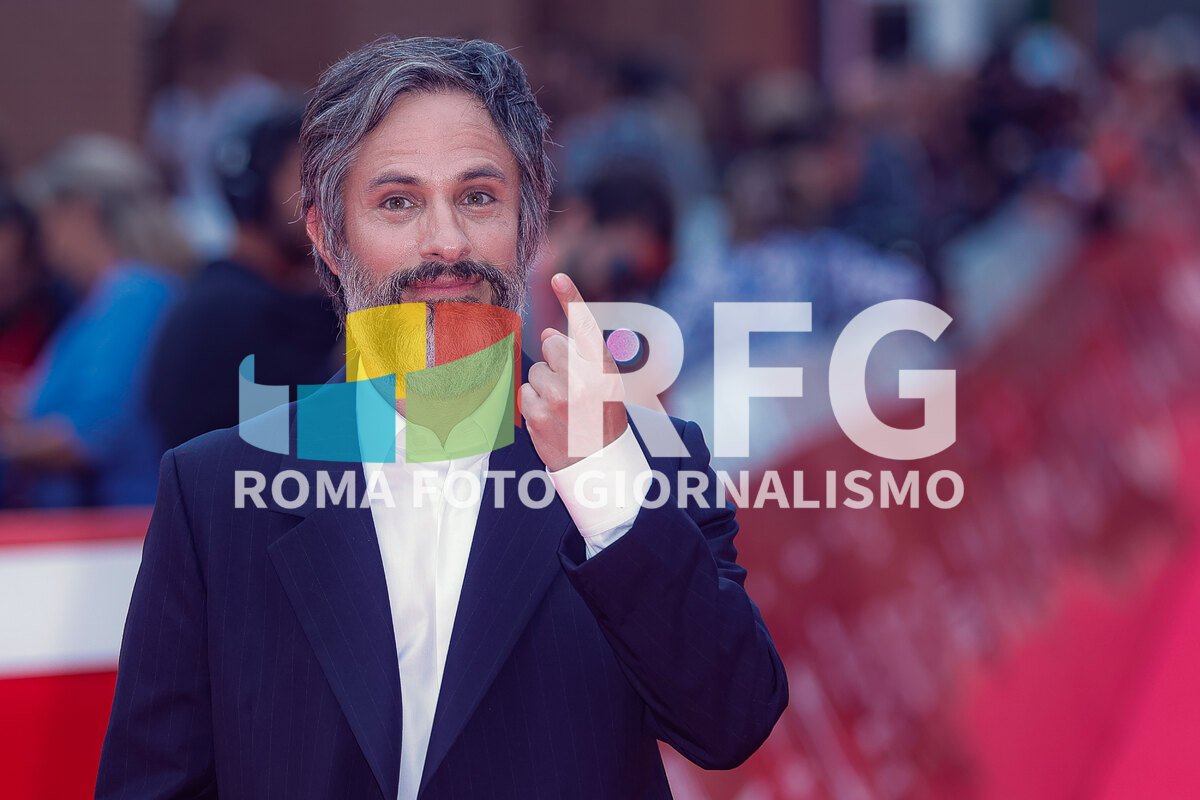 Foto 10 di Red Carpet Gael Garcia Benal