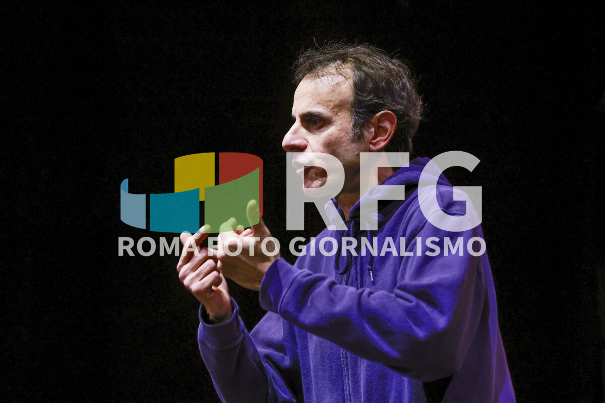 Foto 19 di AGO Capitano silenzioso