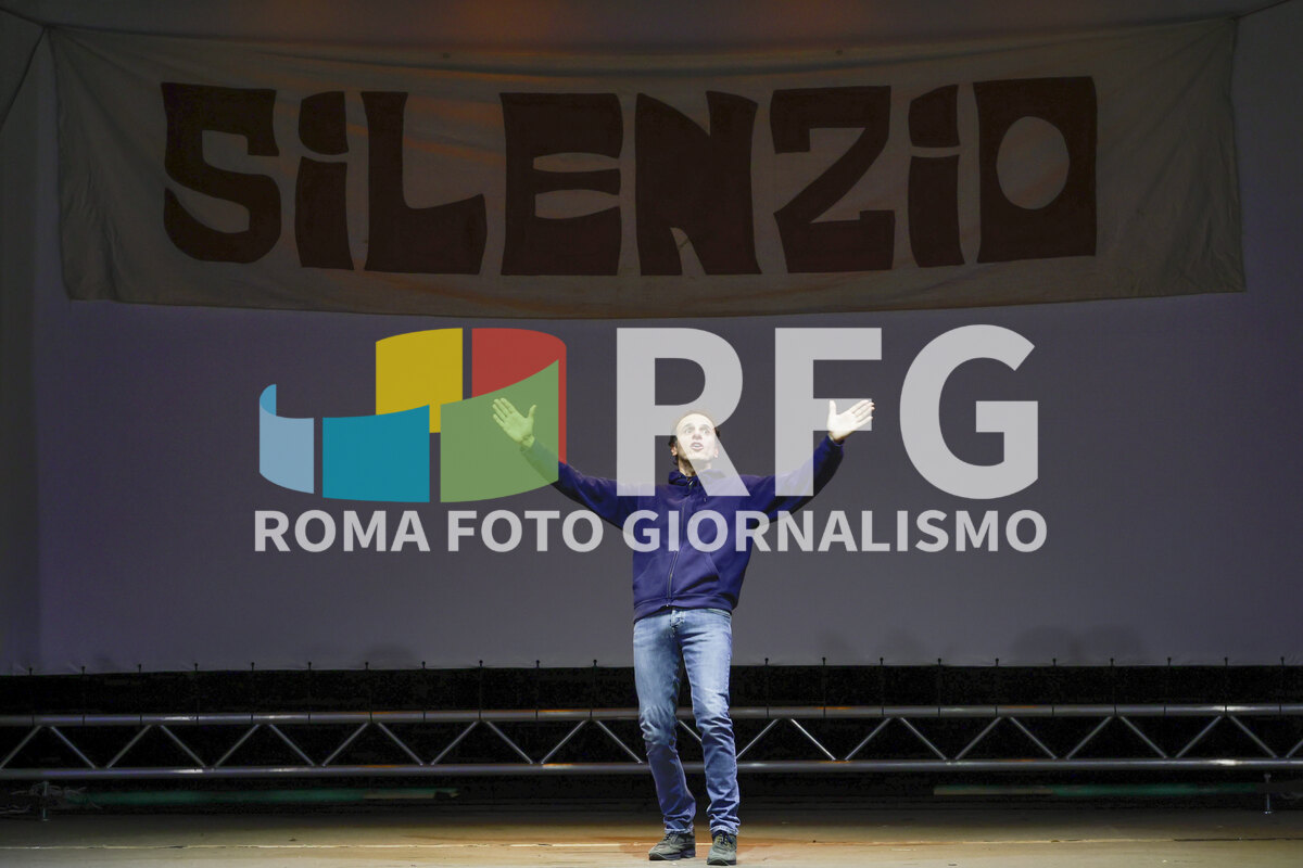 Foto 20 di AGO Capitano silenzioso