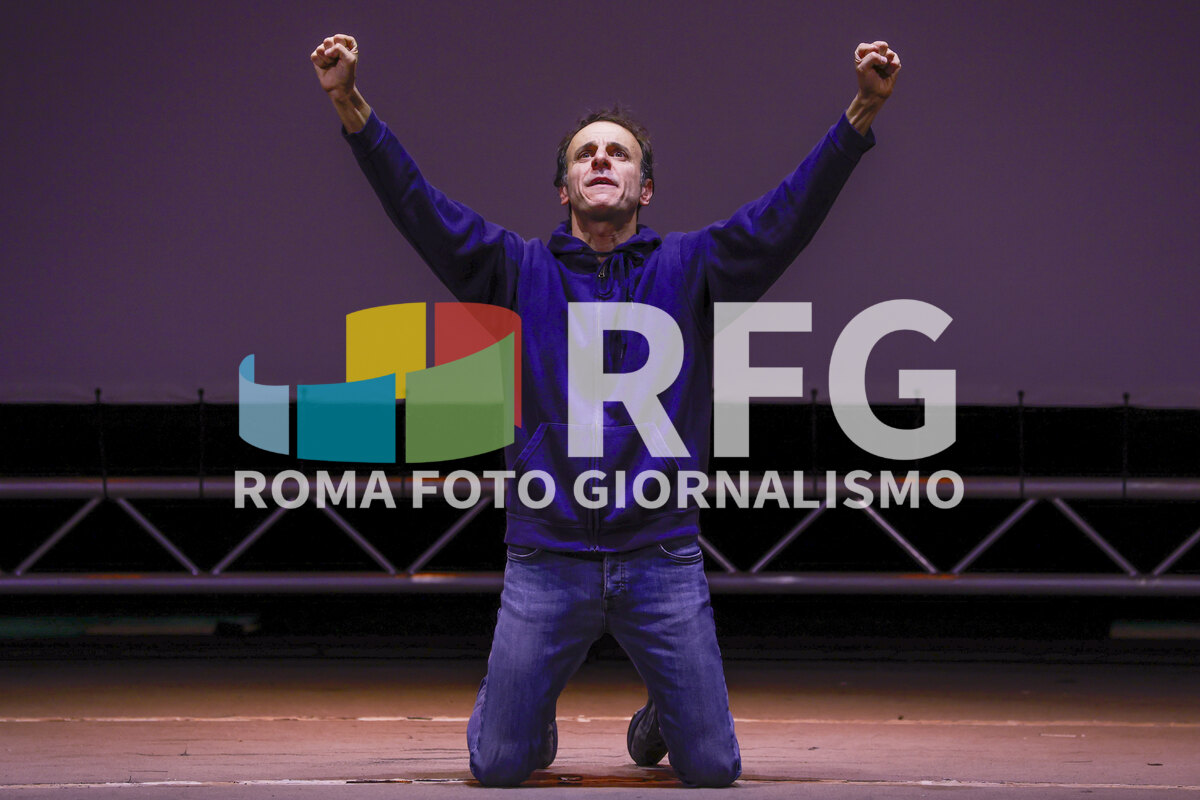 Foto 22 di AGO Capitano silenzioso