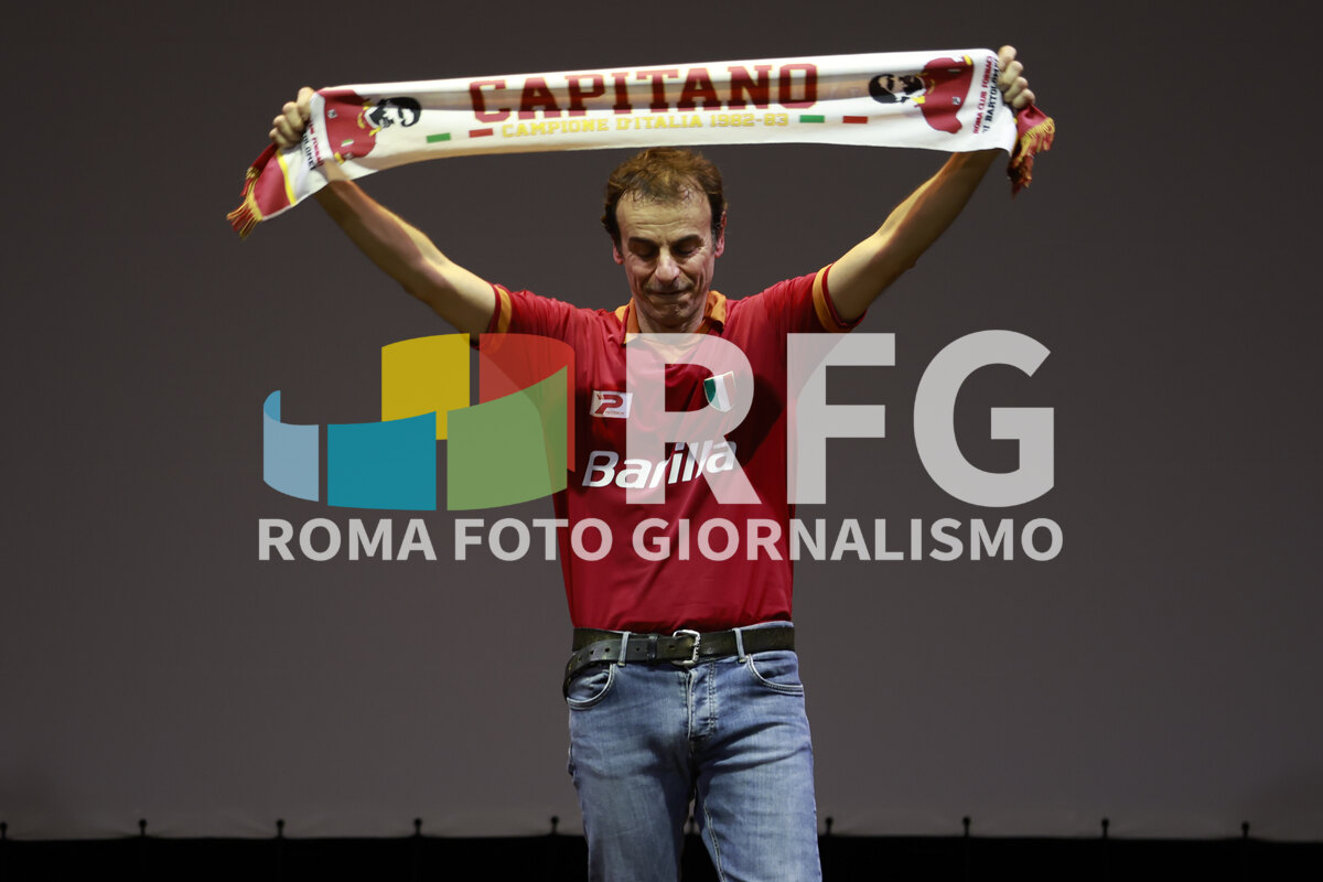 Foto 24 di AGO Capitano silenzioso