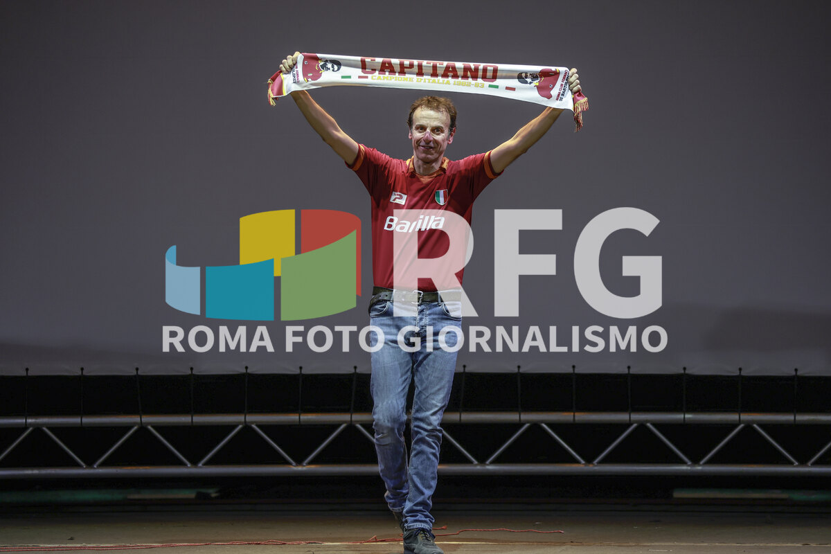 Foto 25 di AGO Capitano silenzioso