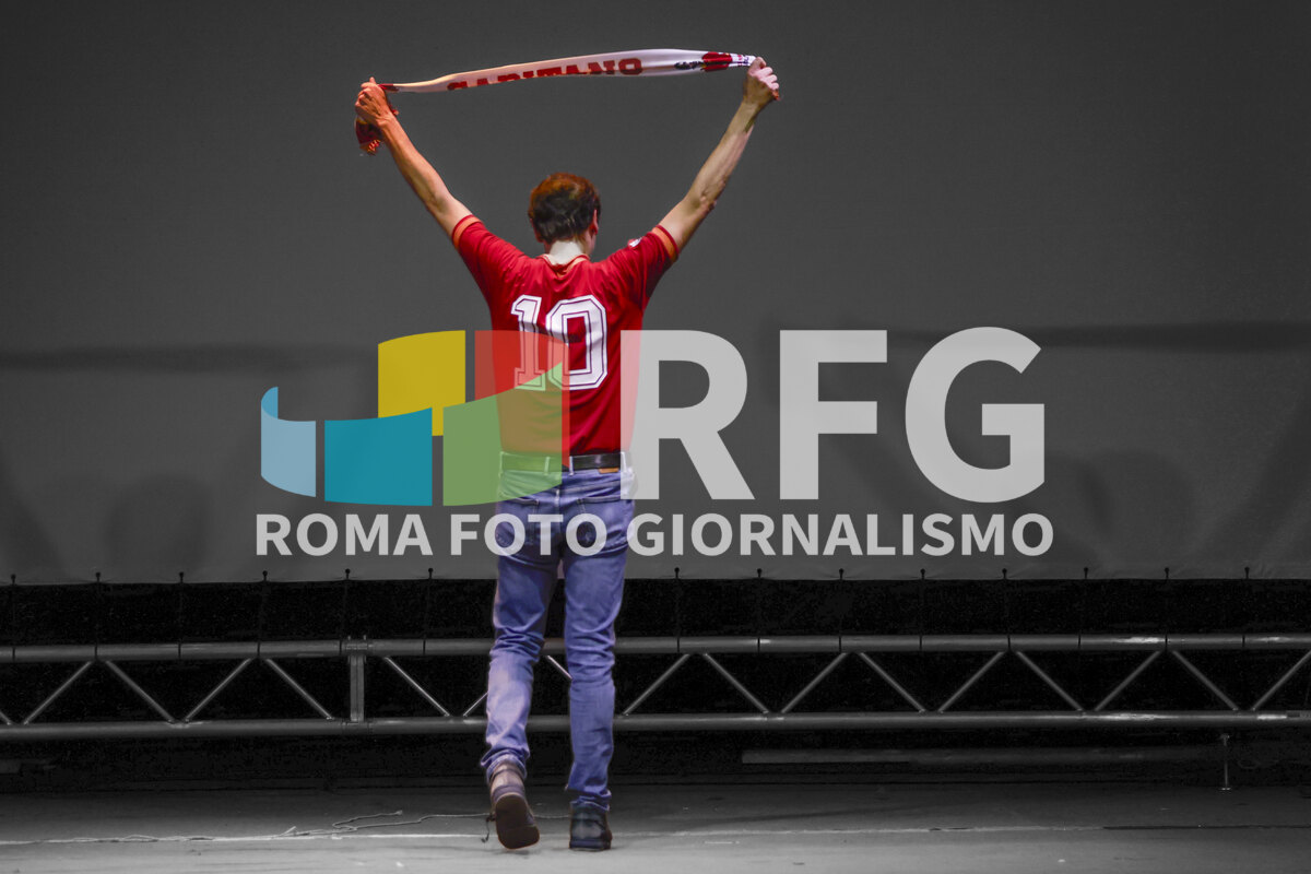 Foto 27 di AGO Capitano silenzioso