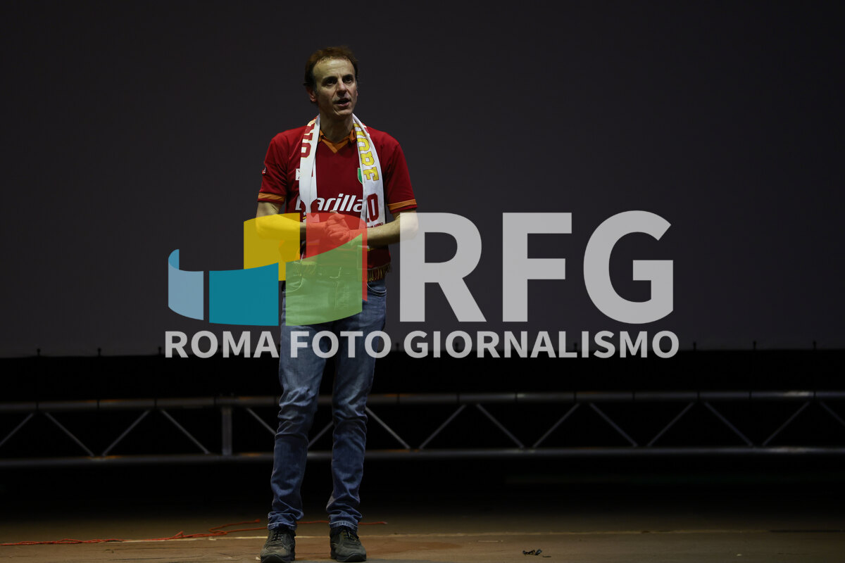Foto 28 di AGO Capitano silenzioso