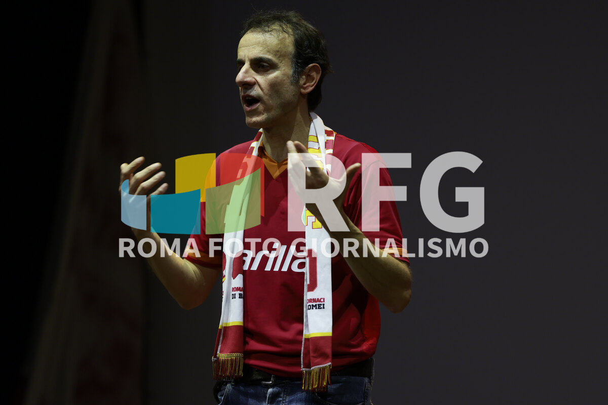Foto 29 di AGO Capitano silenzioso