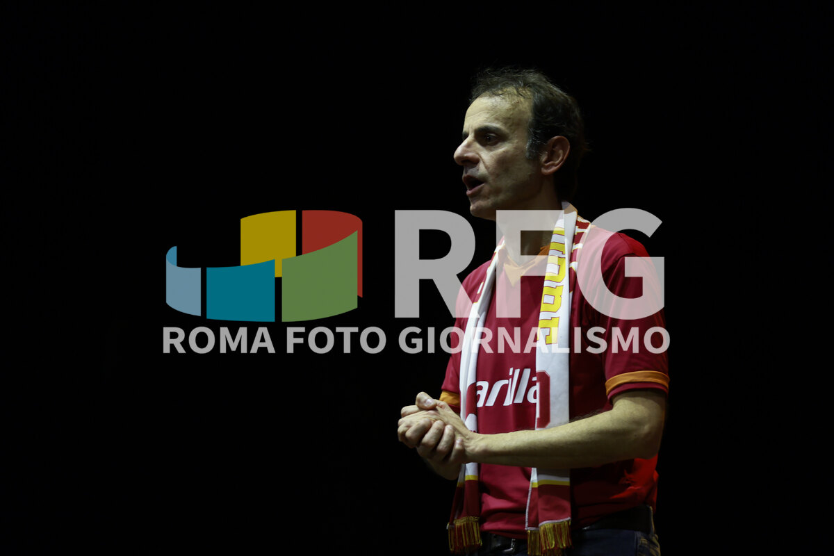 Foto 30 di AGO Capitano silenzioso