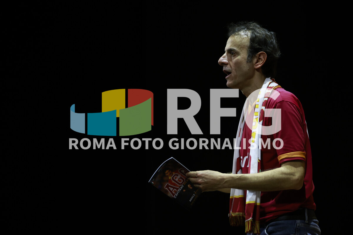 Foto 31 di AGO Capitano silenzioso