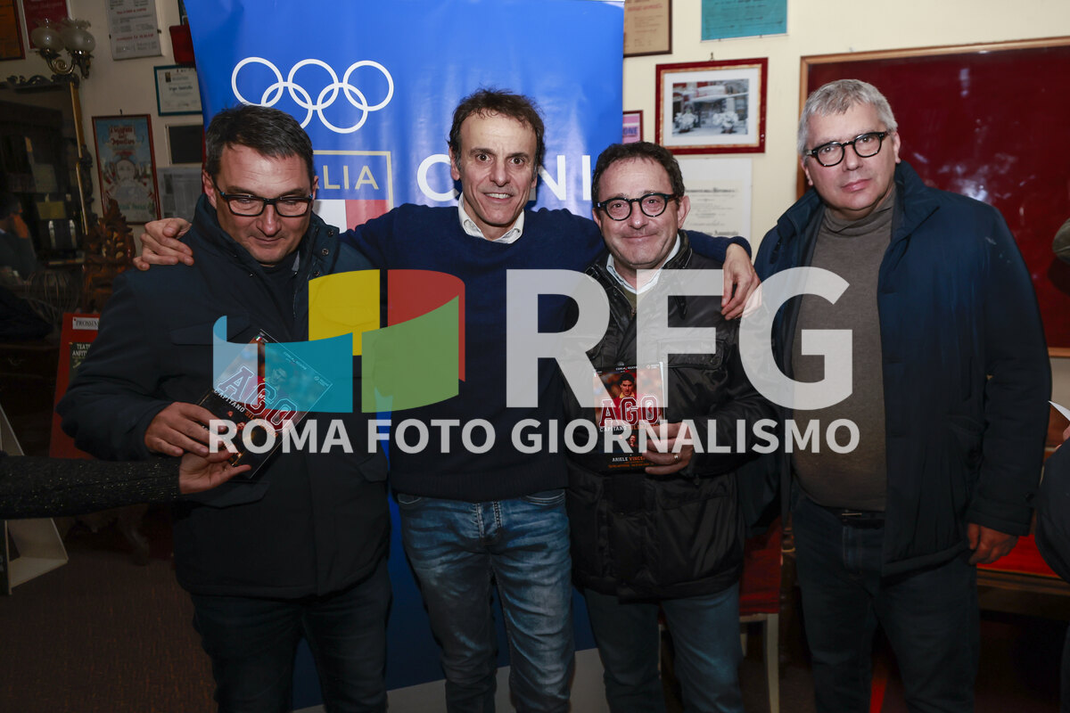 Foto 33 di AGO Capitano silenzioso